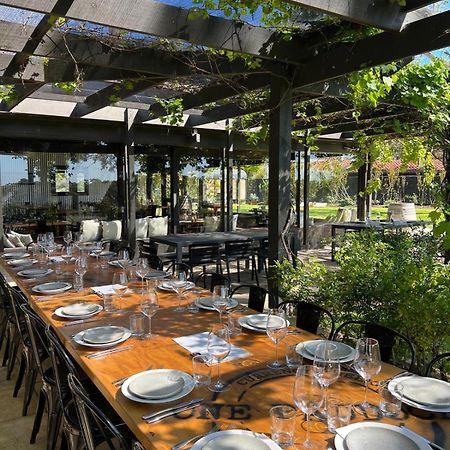 One Paddock Currency Creek Winery Villas Exteriör bild