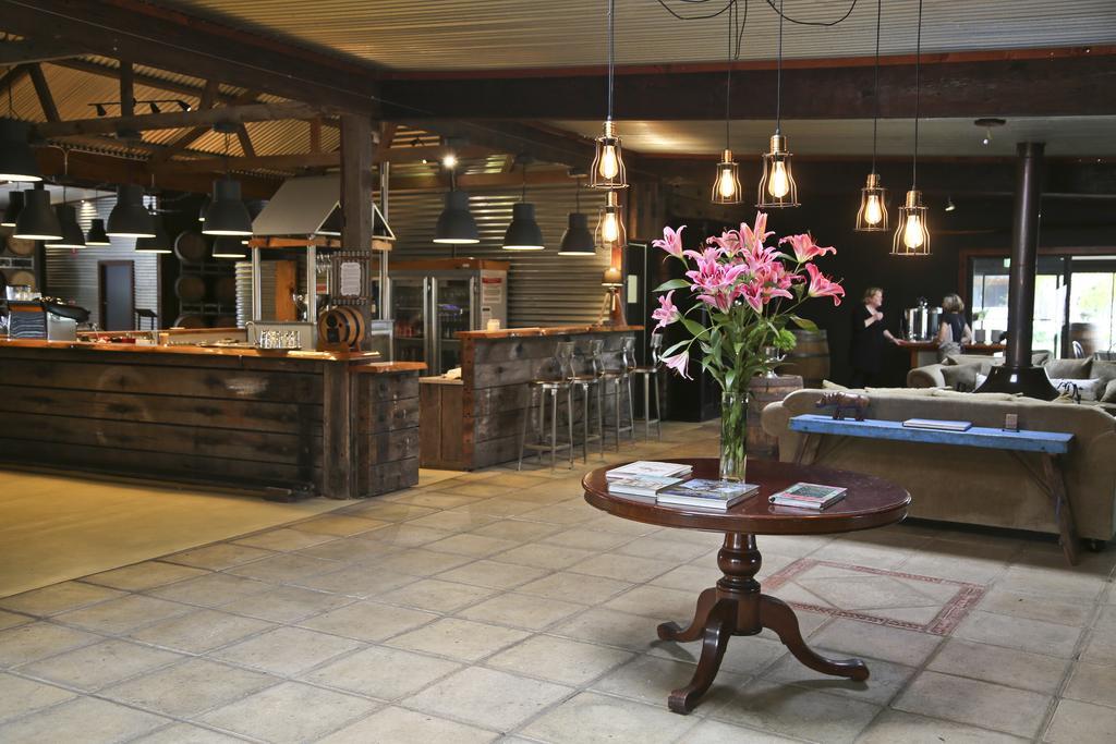 One Paddock Currency Creek Winery Villas Exteriör bild